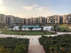 Apartment For sale,200m in New Cairo - Galleria moon valley