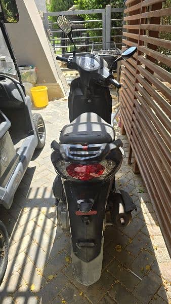 Peugeot RS scooter in good condition 1