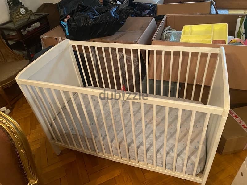 crib in a good condition 0