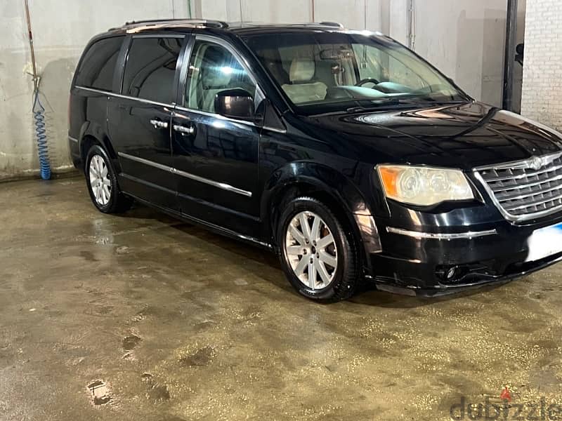 Chrysler Town and Country 2009 0