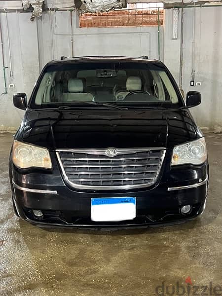 Chrysler Town and Country 2009 1