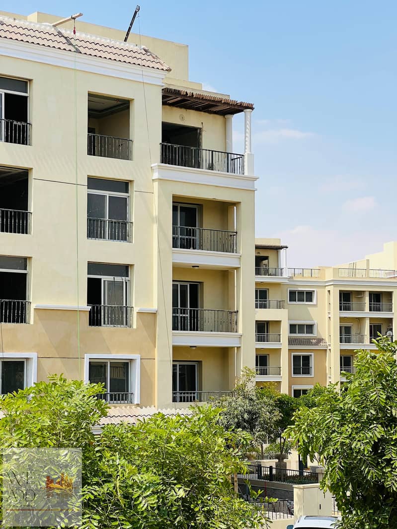 Minutes away from the American University in Sarai Compound, invest in an 80m studio, a repeated floor, at a special price with a down payment 5% 11