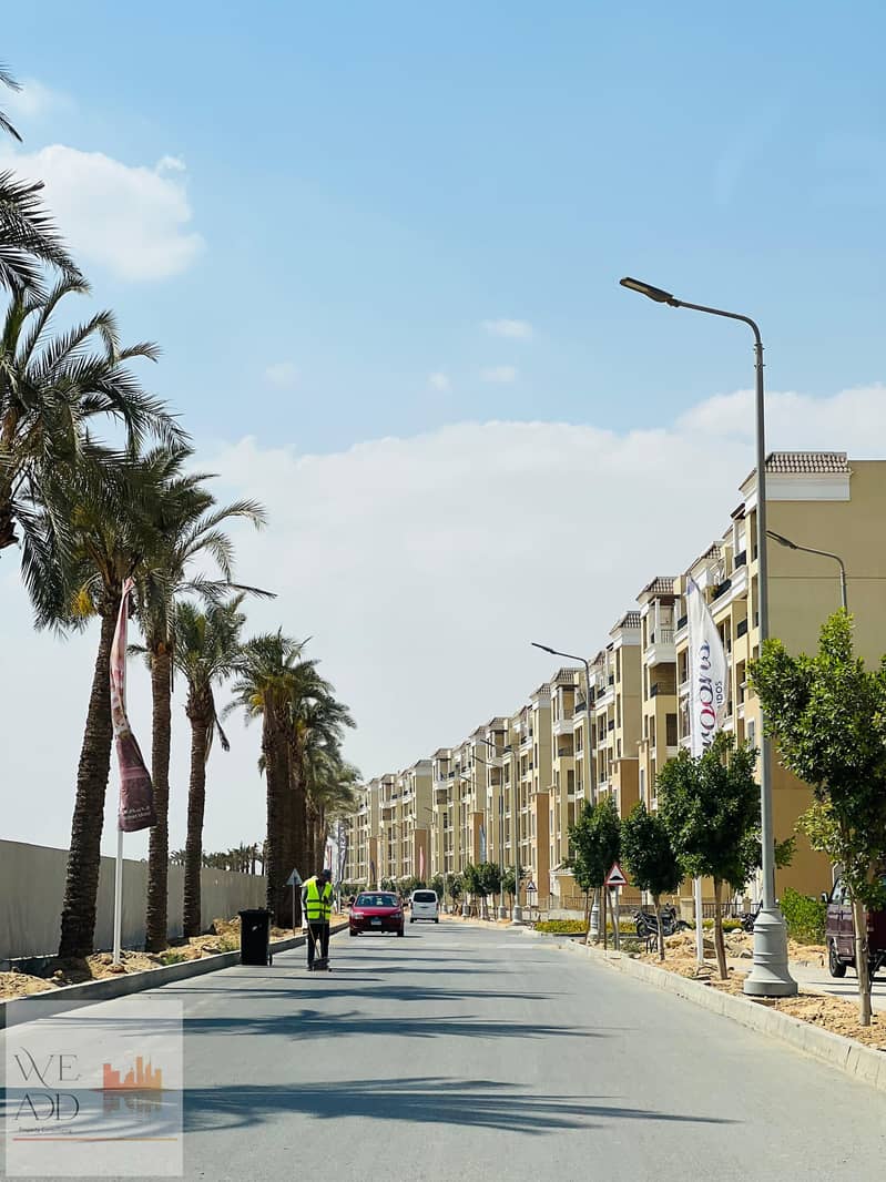 Corner townhouse villa 212 m 4 floors different and distinctive divisions at distinctive competitive prices for sale in Sarai Compound next to Madinat 26