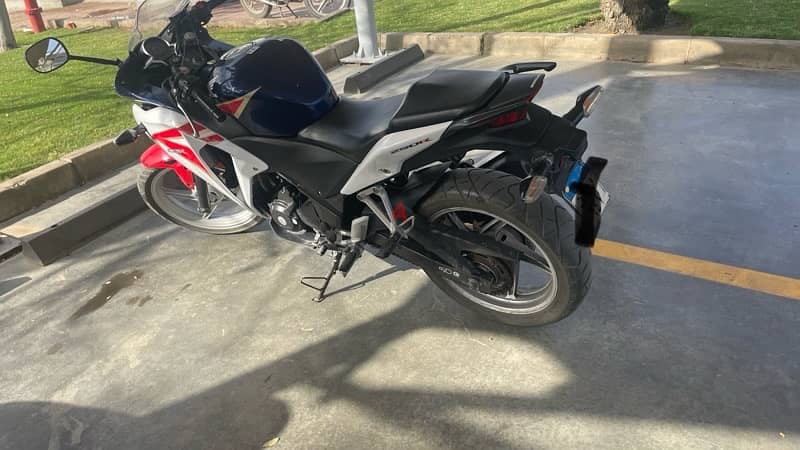 honda cbr250r 2011 0