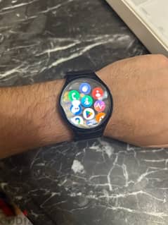 samsung watch 4 44mm حالة ممتازة