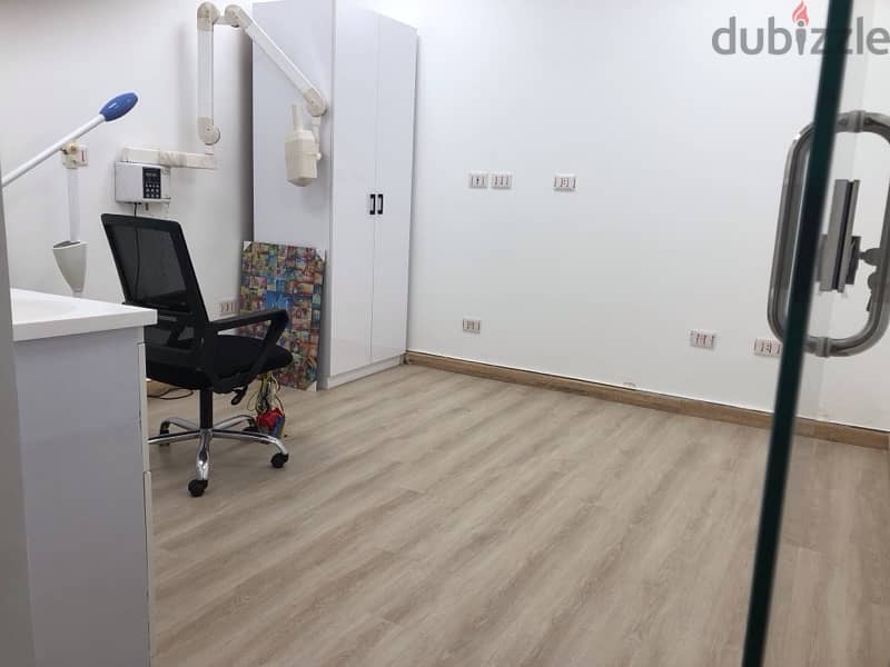 A room in a dental clinic in Kazan Mall Zayed for a consultant 1