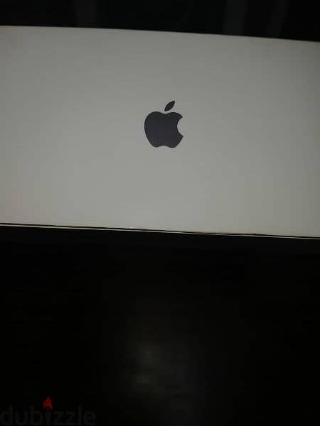 apple MacBook pro جديد كرتونه مقفله 3