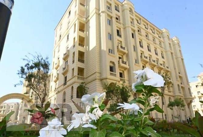 Ready to move finished apartment for sale 215m with installments in New Garden City   جاردن سيتي 6