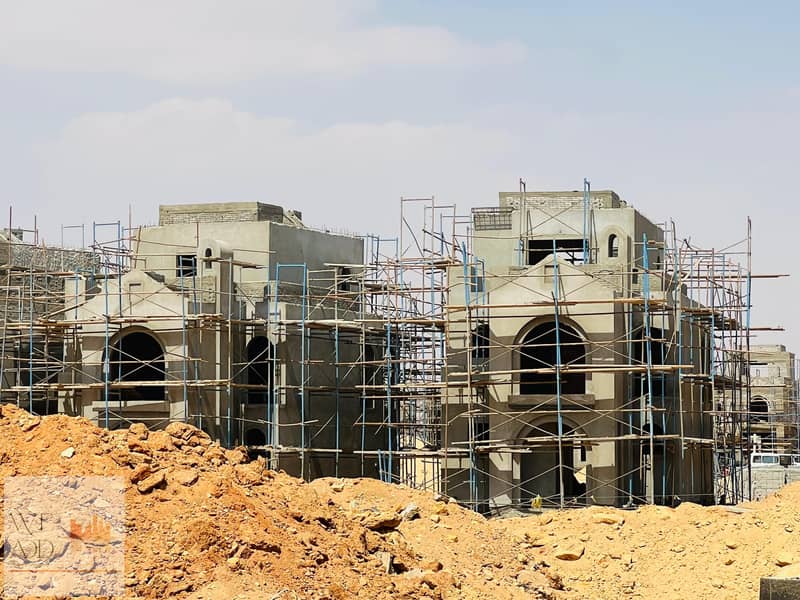 Install your villa after 9 months and book now a townhouse in the Butterfly Compound on the Amal Direct Axis, area 250 m, middle, with a down payment 4