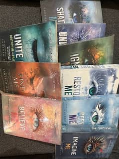 shatter me series