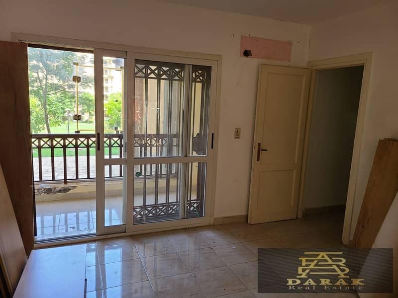 186 sqm + 65 sqm North-Facing Ground Floor Apartment with Private Garden for Sale in Madinaty 5