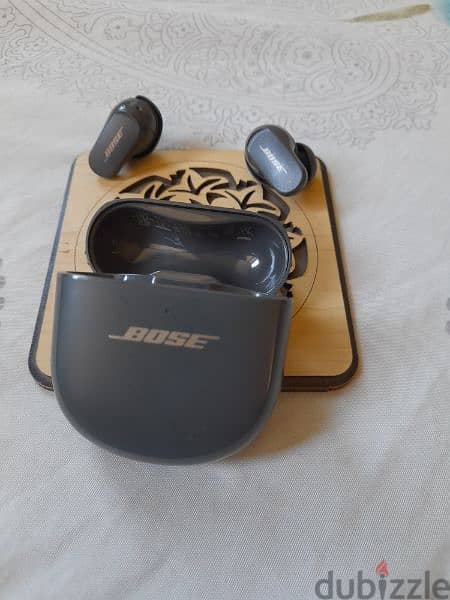 إيربودز . Bose 4