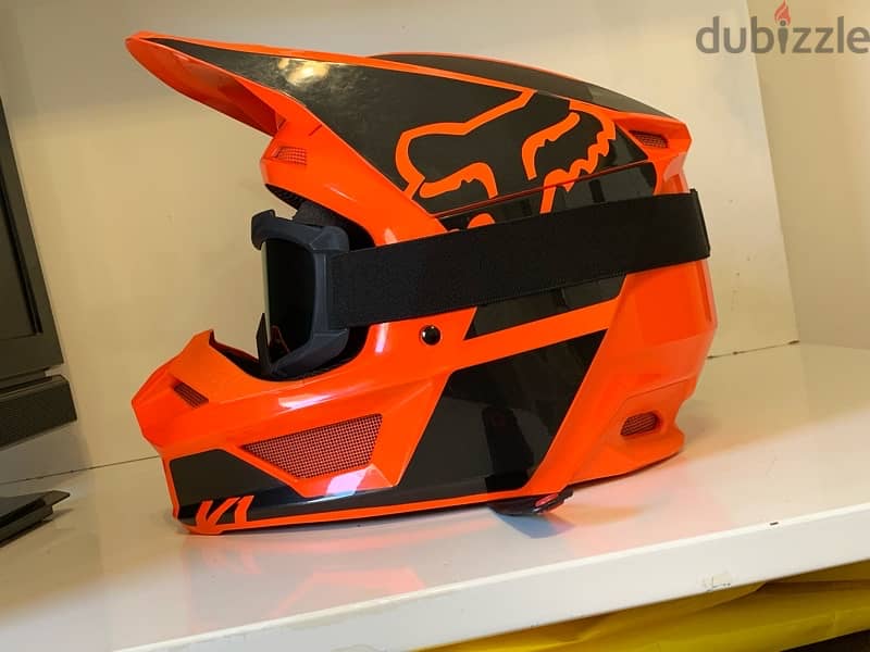 Fox off-road helmet V1 2