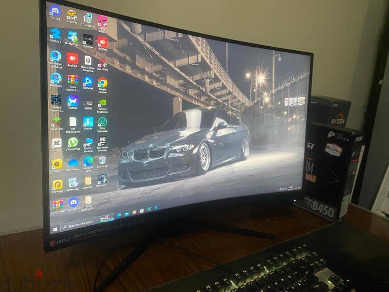 Curved Gaming Monitor - شاشة منحنية جيمنج 0