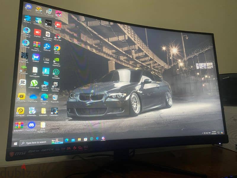 Curved Gaming Monitor - شاشة منحنية جيمنج 2