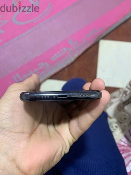 IPhone 11 Pro ايفون 3