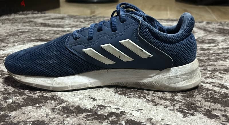 Adidas original running shoes size 44 3