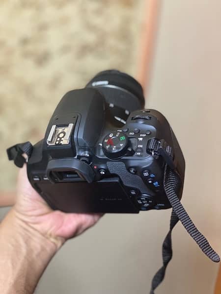 canon 850D كاميرة كانون 1