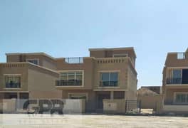 فيلا مميزه  للبيع في سراي في المستقبل بجوار مدينتي مباشره على محور الامل -Villa For Sale in Sarai EL-Mostakbal City Beside Madinaty 0