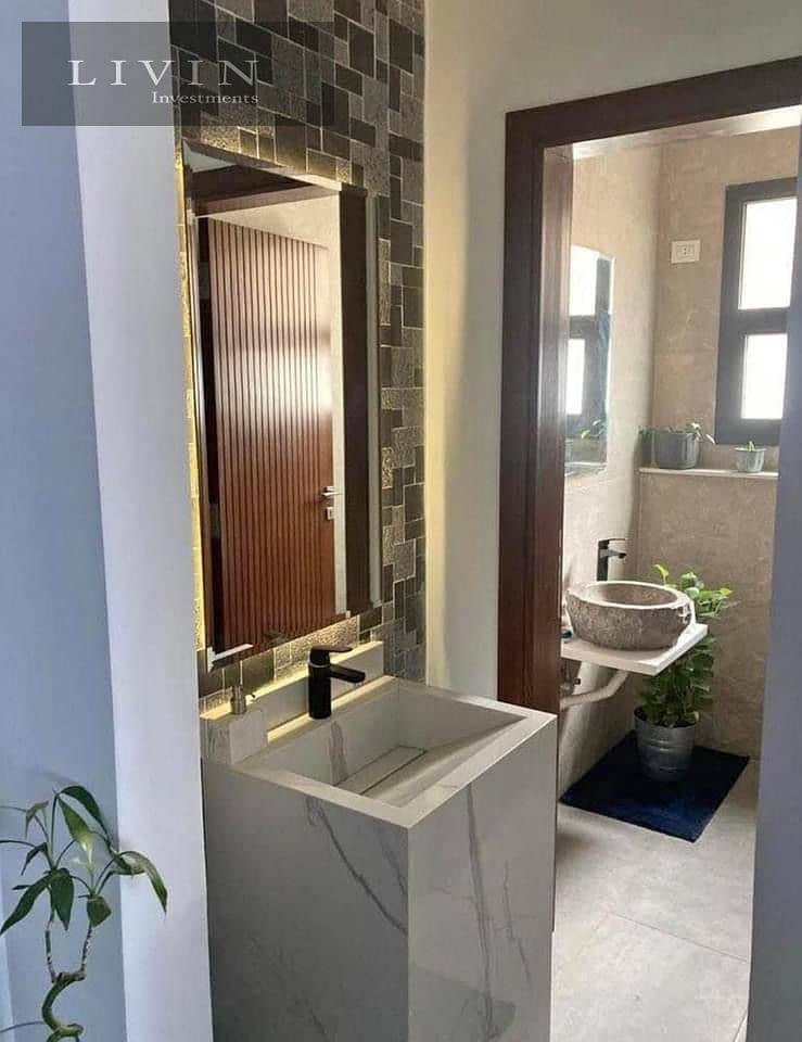 Townhouse 240m corner for sale, open view on the landscape, with a 5% down payment and the longest payment period in Sarai Compound, next to Madinaty 9