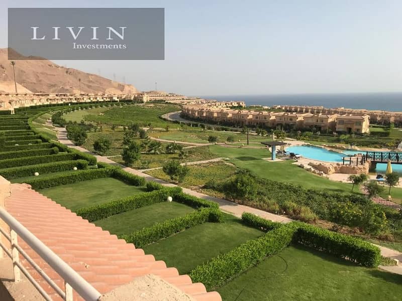 Chalet for sale, 3 rooms, fully finished, with a panoramic view directly on the sea and lagoon view, in the village of Telal Ain Sokhna in installment 5