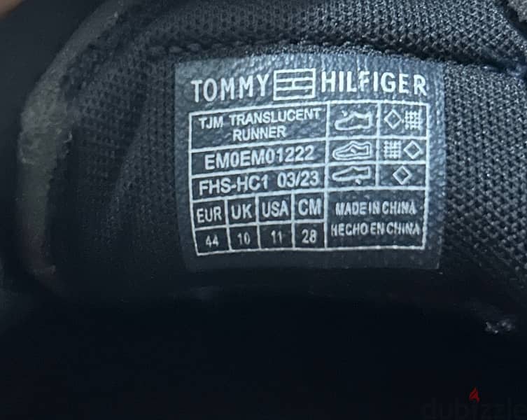 Original Black Tommy Hilfiger Sneaker Size 11 US 6