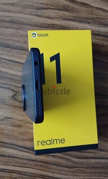 Realme 11 4