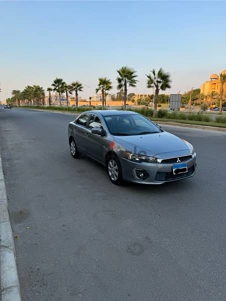 Mitsubishi Lancer 2017 4