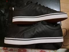 black leather Adidas Original shoes size45 0