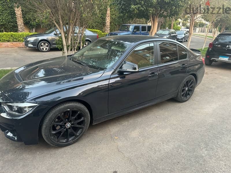 BMW 318 2019 1