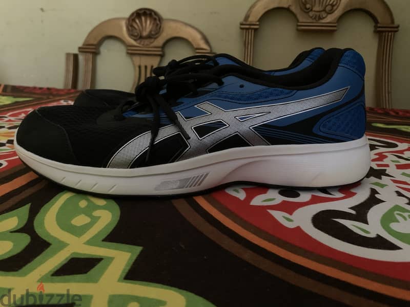 ASICS size 45 1