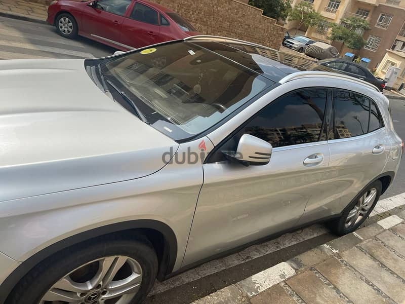 Mercedes-Benz GLA 200 2019 2019 1