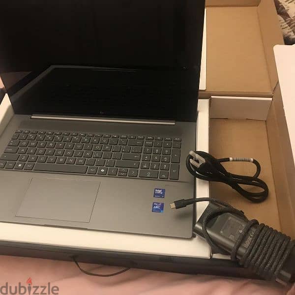 HP ENVY 17.3 Inch (New not used at all) 1