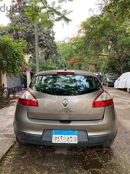 رينو ميجان Renault Megane hatchback 2014 4