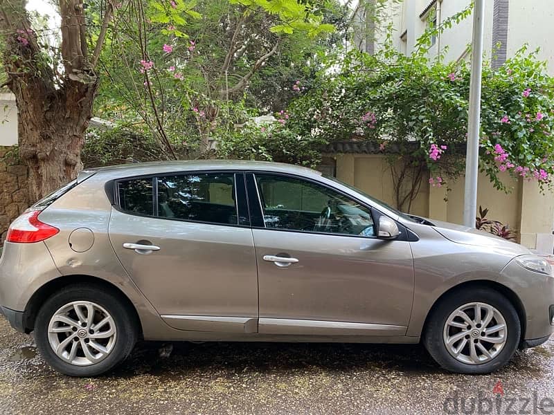 رينو ميجان Renault Megane hatchback 2014 5