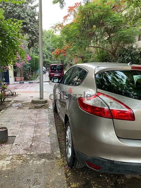 رينو ميجان Renault Megane hatchback 2014 6