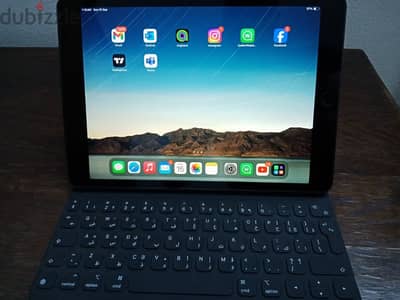 iPad 9th 9 generation + cellular (sim card) 64Gb with smart keyboard