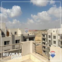 Apartment For Sale With Roof In Cairo University Compound