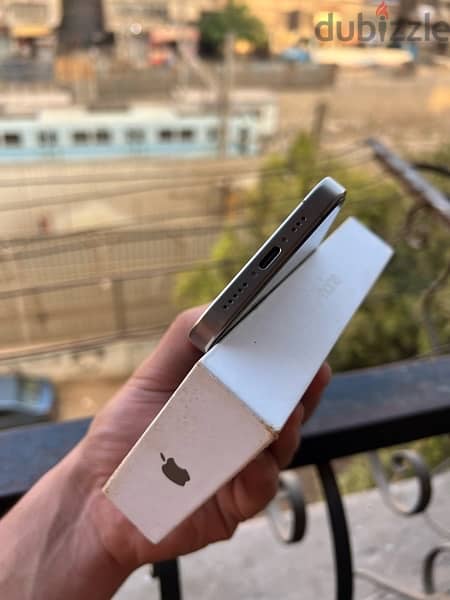 iphone 15pro128g battery 100%||ايفون ١٥برو١٢٨جيجا 7