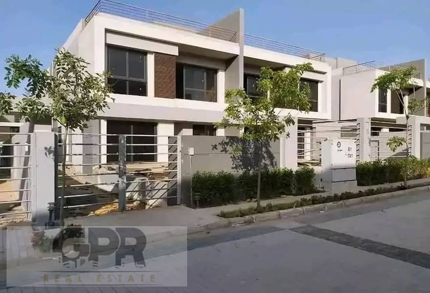 فيلا للبيع فى موقع ميز فى التجمع الخامس / Villa for sale in a prime location in the Fifth Settlement 4