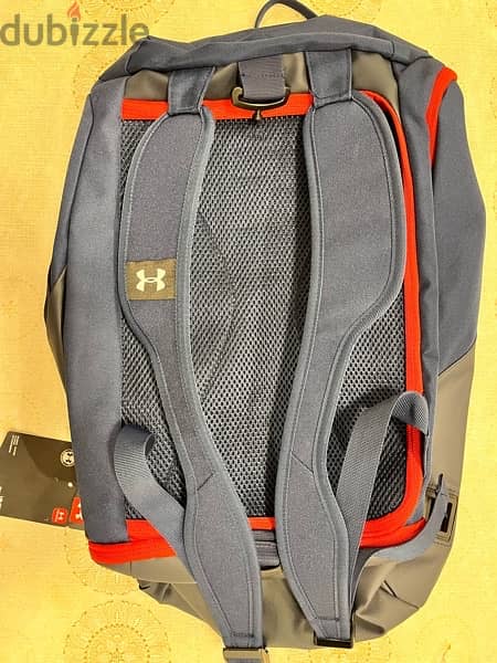 Under armour cross-bag and backpackشنطة اندر انرمور كروس و ضهر 1