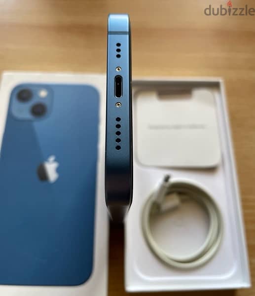 iPhone 13 Blue 8