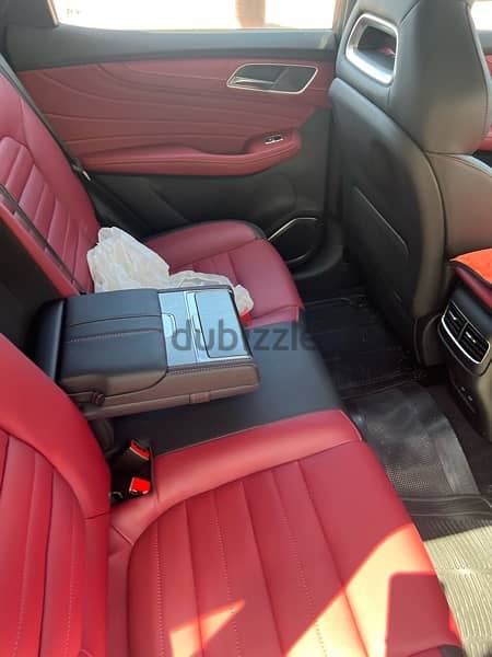 ام جى اتش اس 2025 MG HS 2025- MG-HS PLUS LUXURY (RED INTERIOR) 11