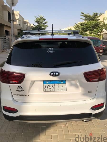 Kia Sorento Hybrid 2019 4