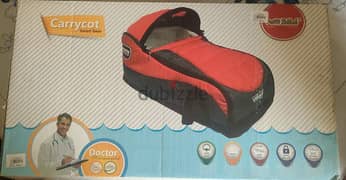 new born carry cot petit bebe