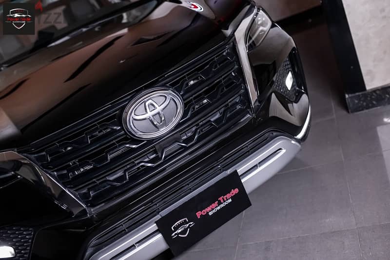 Toyota Fortuner 2023 1