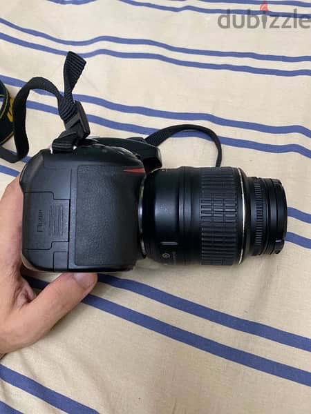 Nikon D3200 with 18-55 lens - as new condition (with a free bag) 2