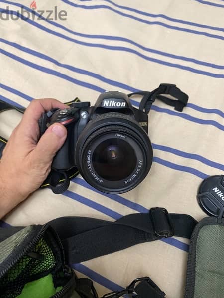 Nikon D3200 with 18-55 lens - as new condition (with a free bag) 4