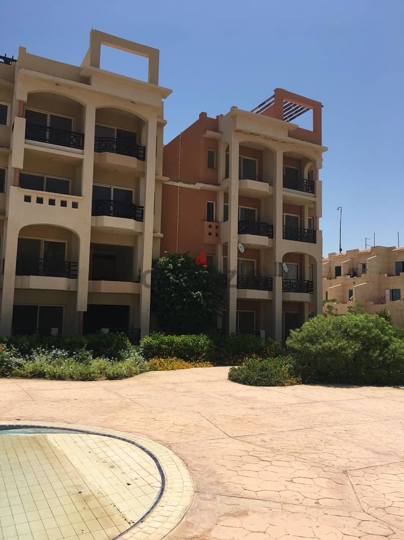 Chalet for Sale in Emirate Heights Ras el Hekma 1