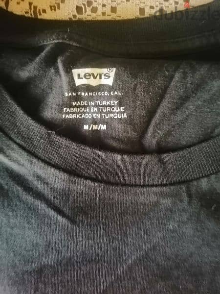 T-Shirt  Lives جديد اصلي مقاس( M) فرصه 2